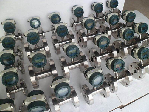 液体涡轮流量计产品图